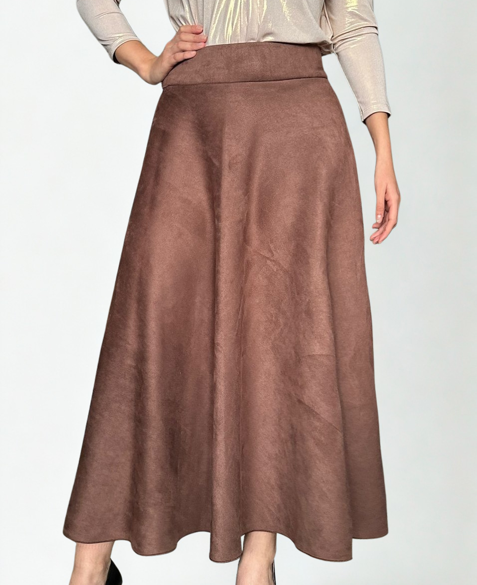 Falda rotonda gamuzada