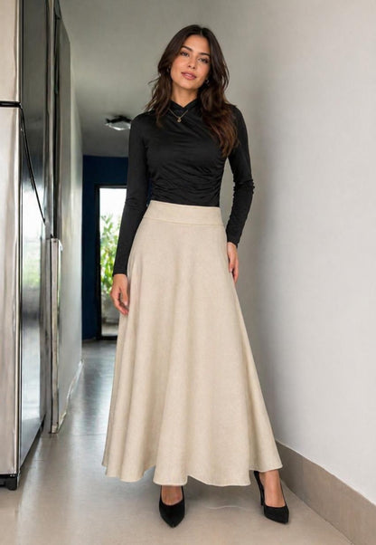 Falda rotonda gamuzada