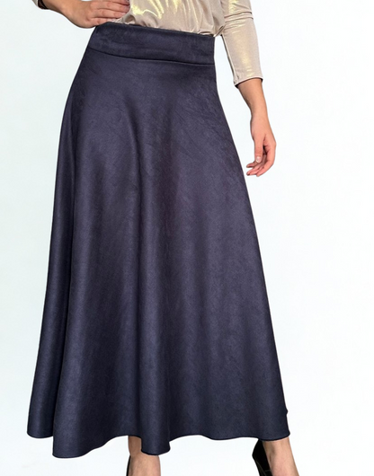 Falda rotonda gamuzada