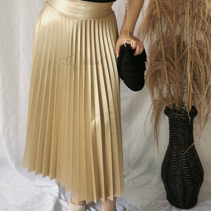 Falda plisada cuerotex larga