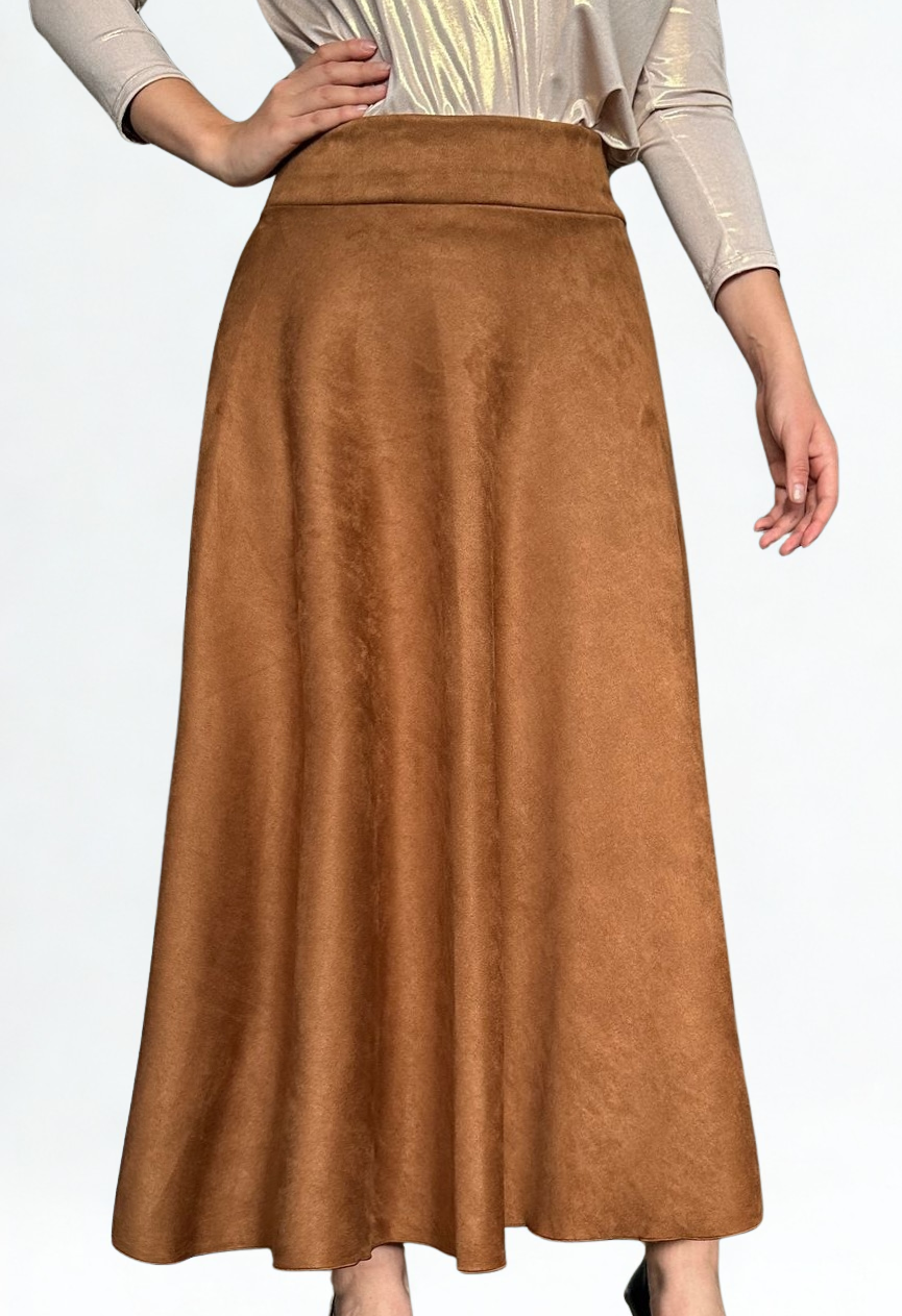 Falda rotonda gamuzada